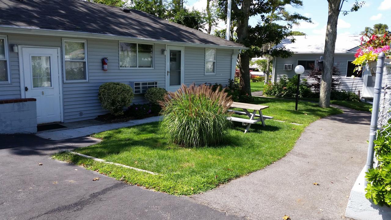 The Drake Inn Hampton Bays Exterior photo