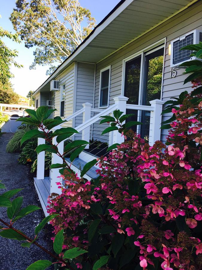 The Drake Inn Hampton Bays Exterior photo